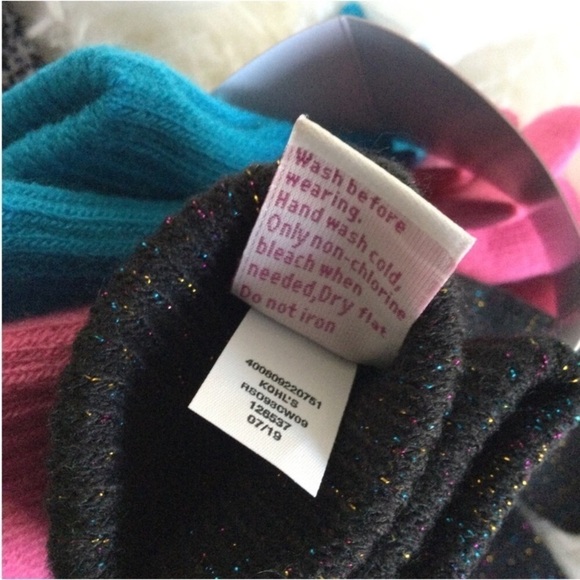 SO Woman’s Juniors 3 pair glove 2 pair sock set OSFM gloves 9-11 sock - Picture 4 of 12